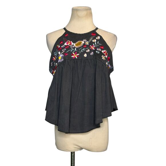 Shein charcoal Floral Embroidered Halter flowy top size Medium - Picture 13 of 13